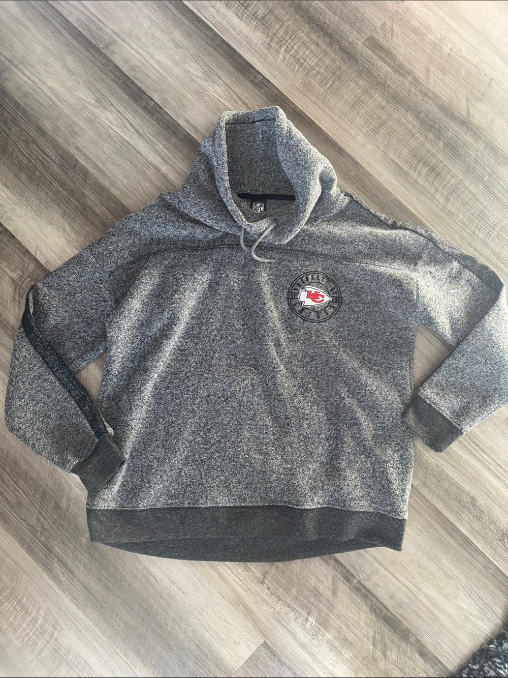 NFL Kansas City Chiefs gray funnel neck pullover sweatshirt women’s large